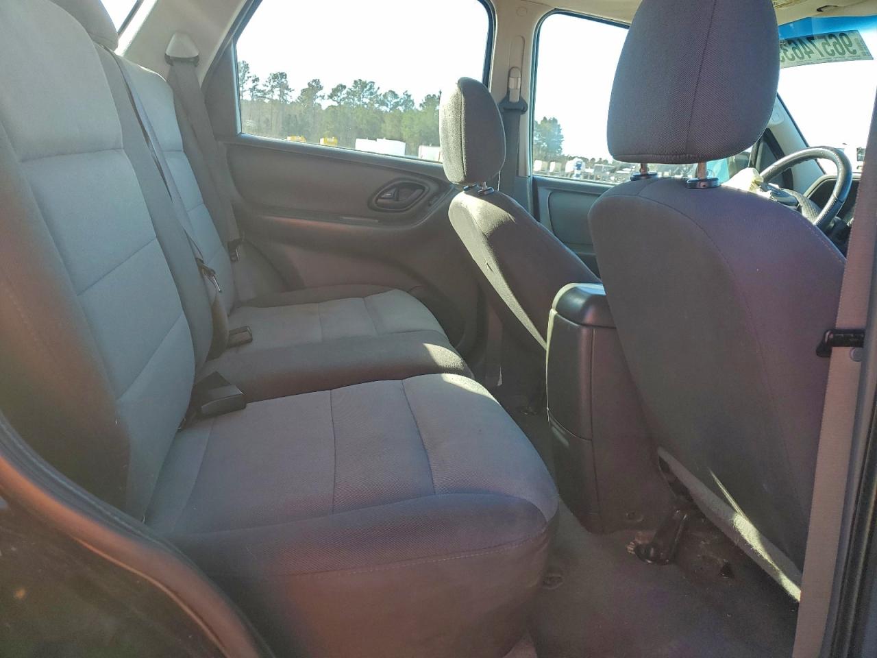 2005 FORD ESCAPE XLS photo 11