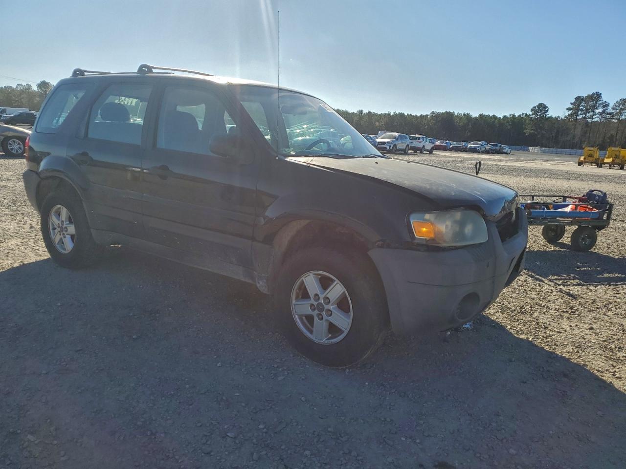 2005 FORD ESCAPE XLS photo 4
