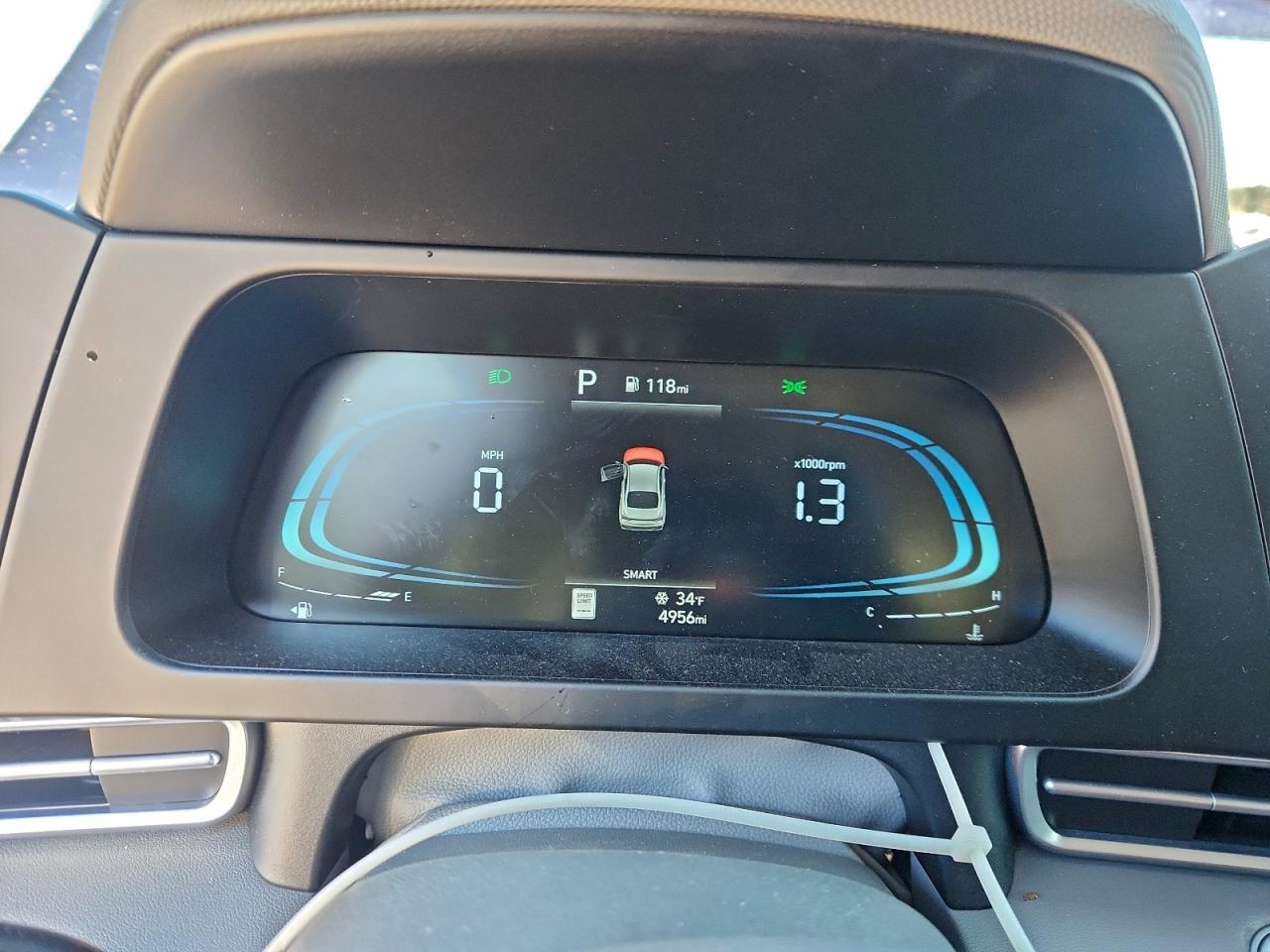 2025 HYUNDAI ELANTRA SEL SPORT photo 9