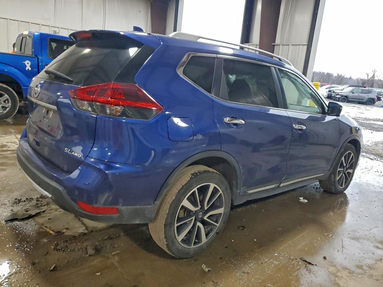 2019 NISSAN ROGUE S photo 3