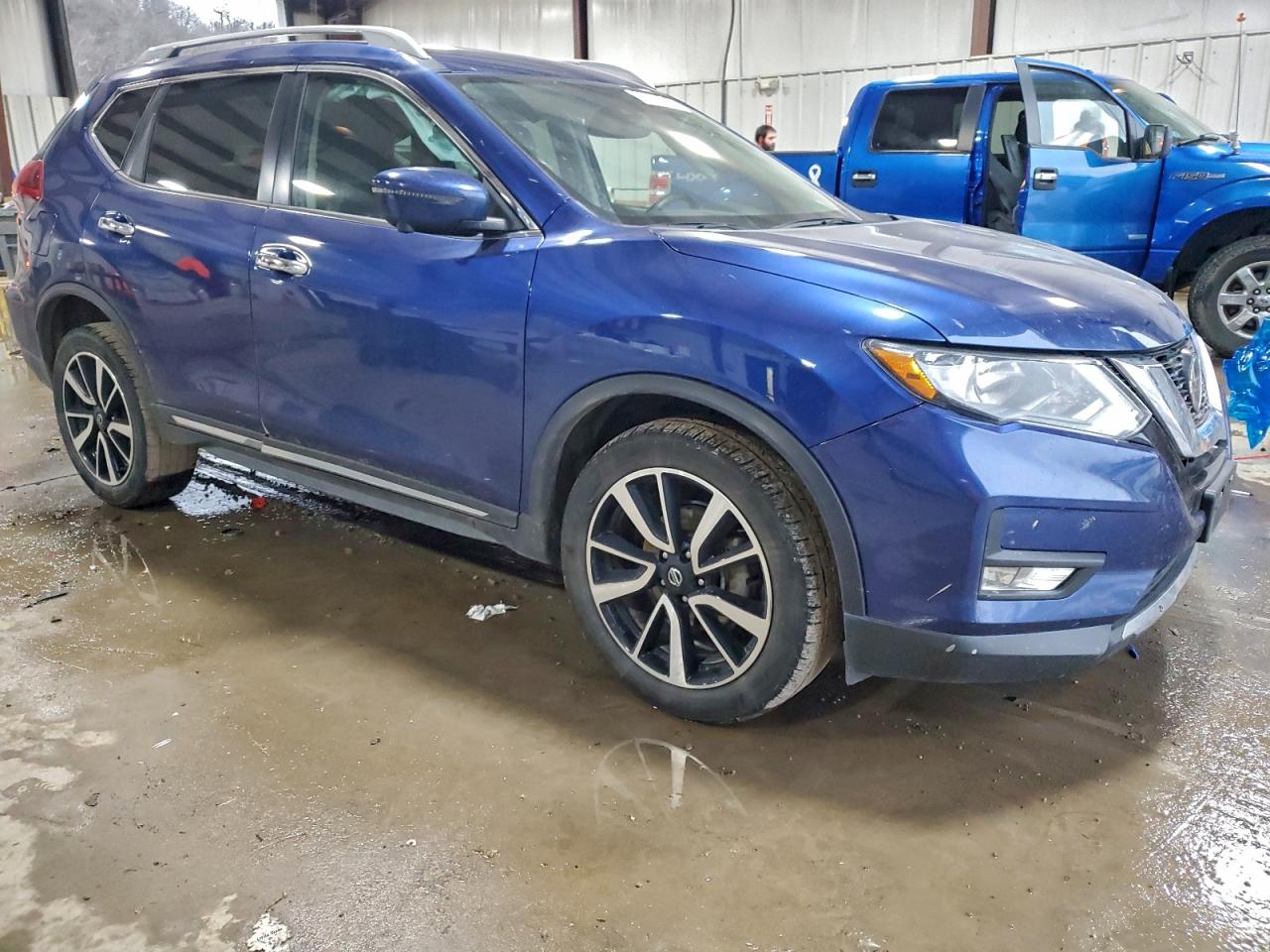 2019 NISSAN ROGUE S photo 4