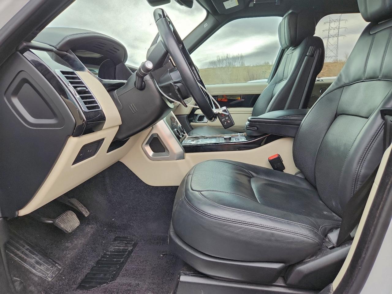 2020 LAND ROVER RANGE ROVER HSE photo 7