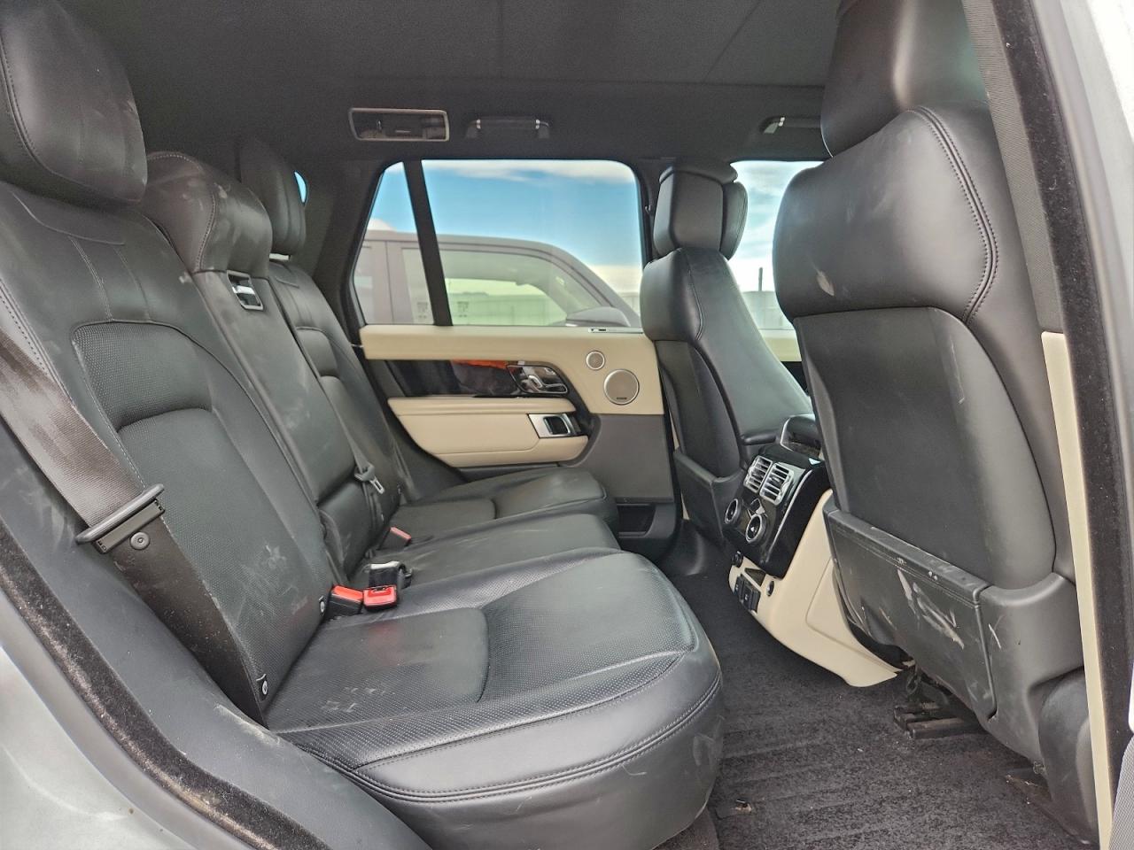 2020 LAND ROVER RANGE ROVER HSE photo 11