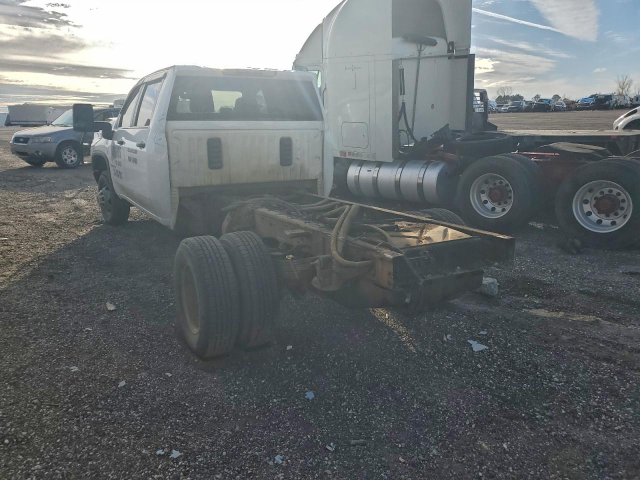 2020 CHEVROLET SILVERADO K3500 photo 2