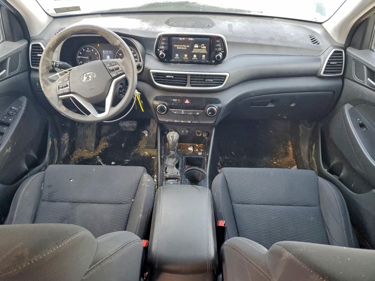 2020 HYUNDAI TUCSON SE photo 8