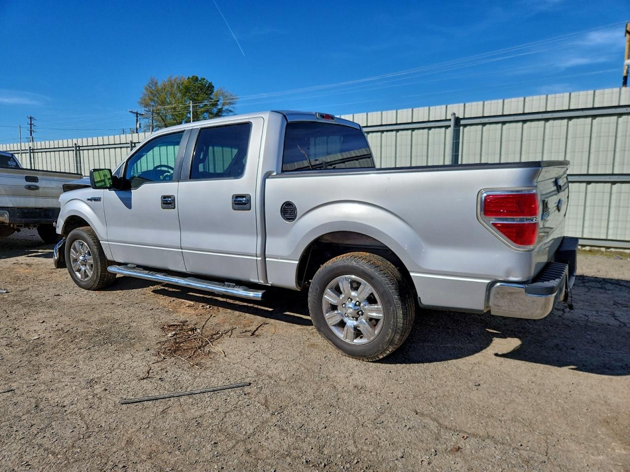 2010 FORD F150 SUPERCREW photo 2