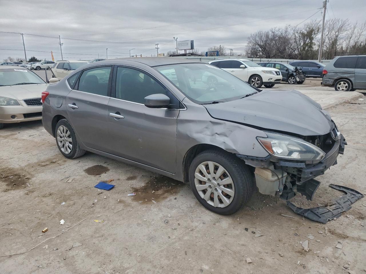 2017 NISSAN SENTRA S photo 4