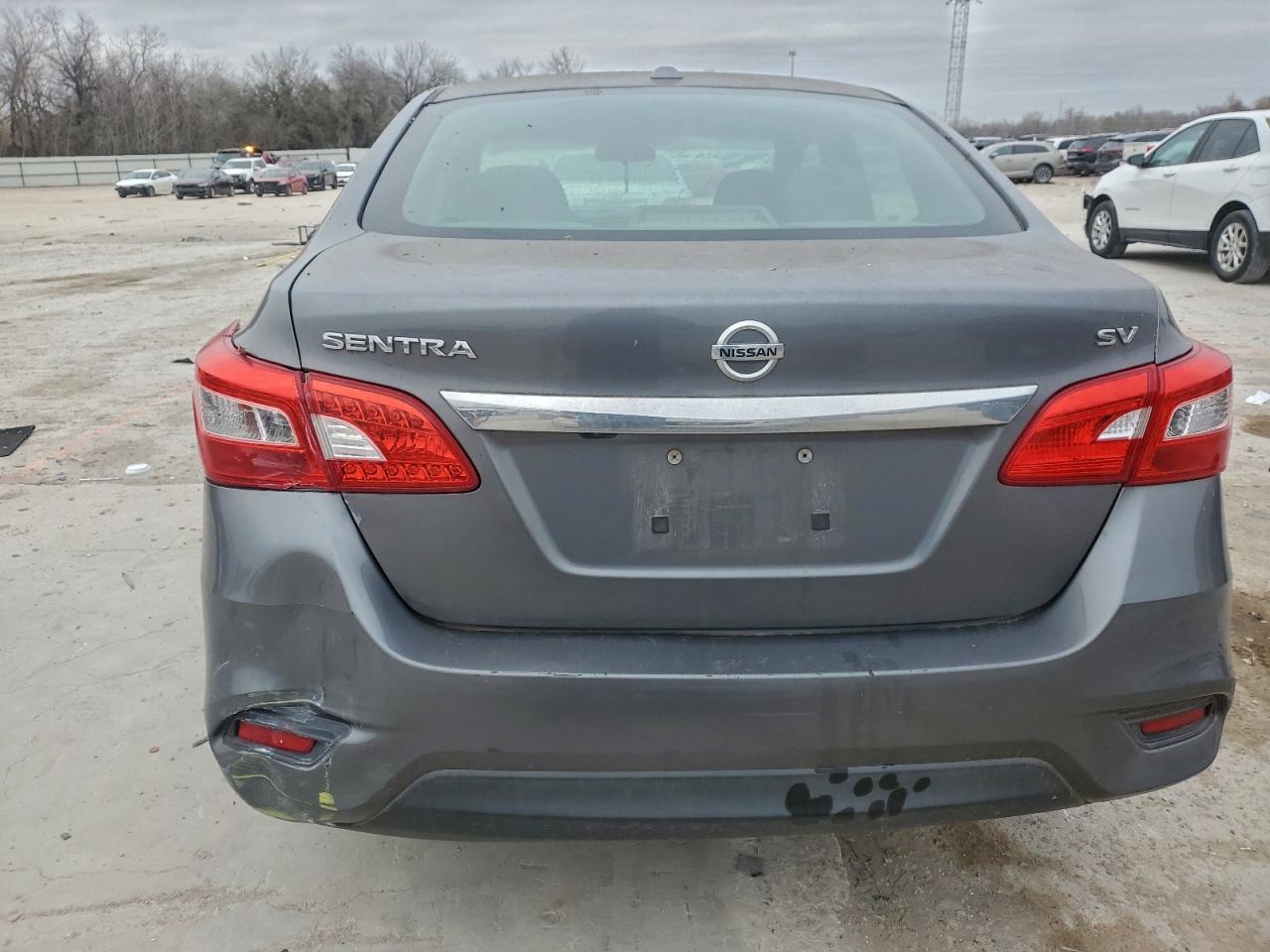 2017 NISSAN SENTRA S photo 6