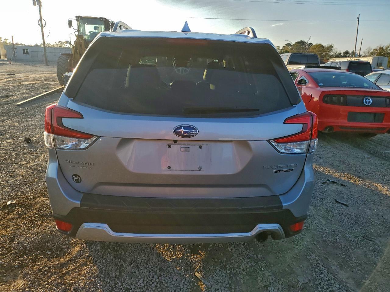 2020 SUBARU FORESTER TOURING photo 6