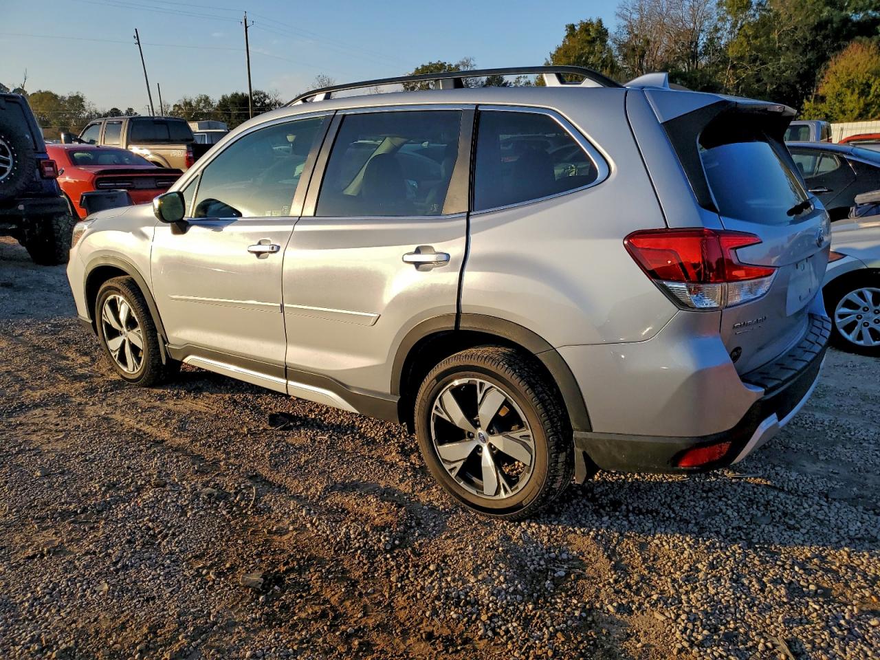 2020 SUBARU FORESTER TOURING photo 2