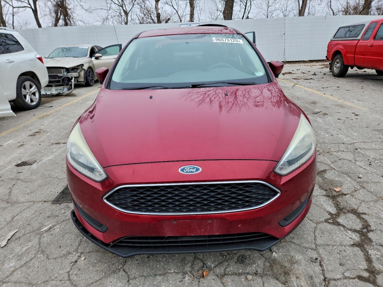2015 FORD FOCUS SE photo 5