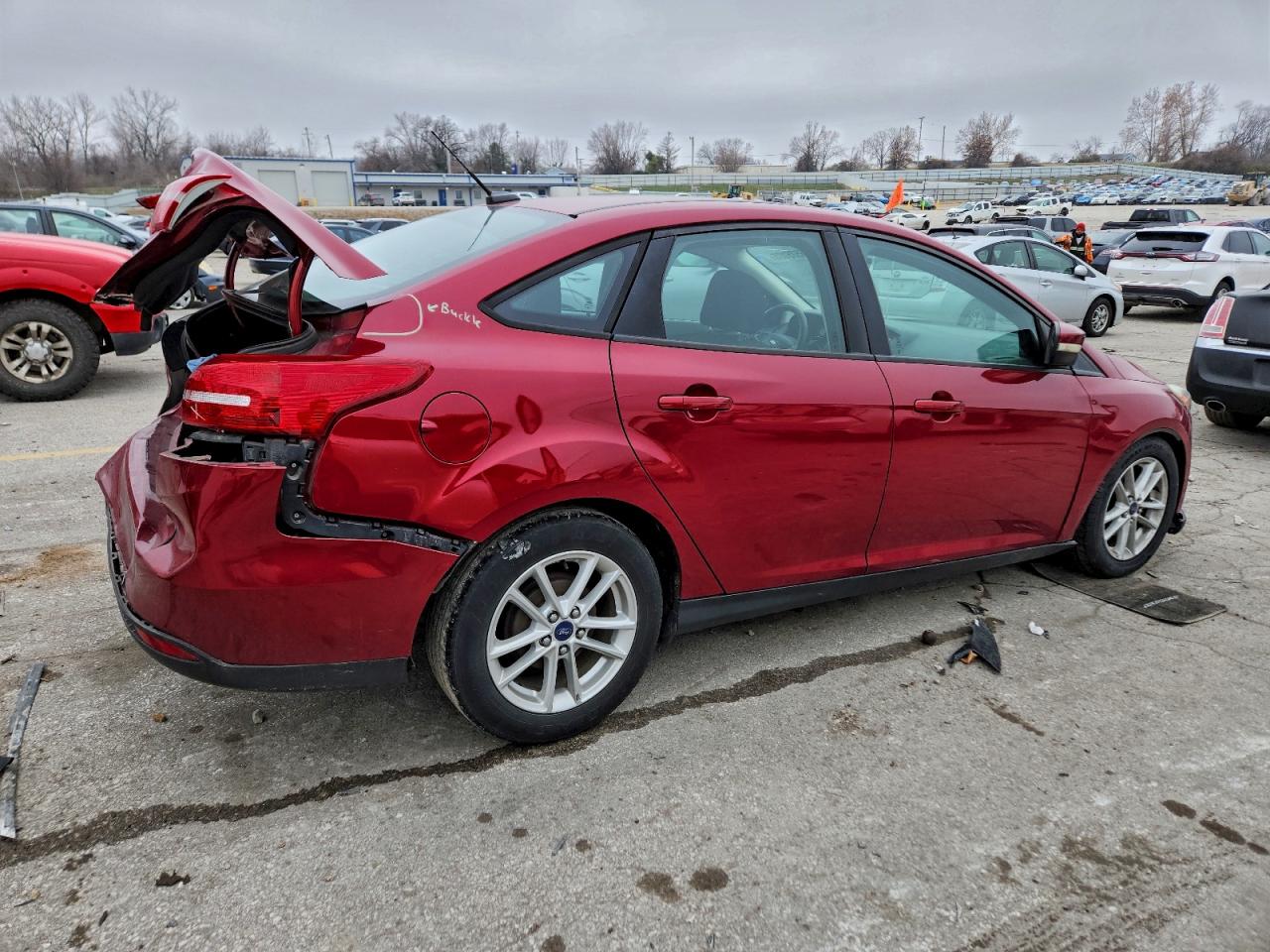 2015 FORD FOCUS SE photo 3