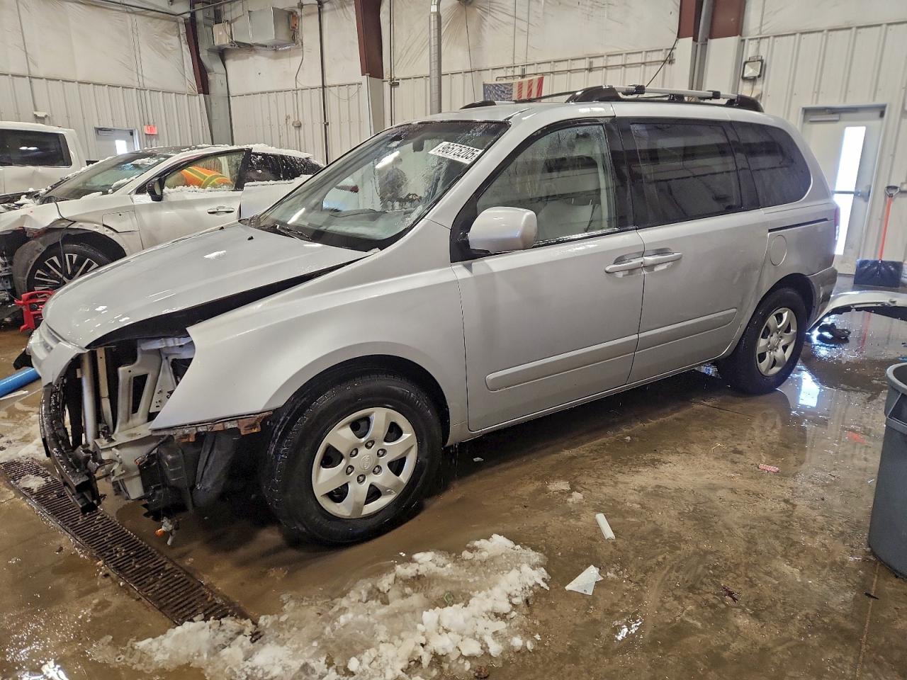 2008 KIA SEDONA