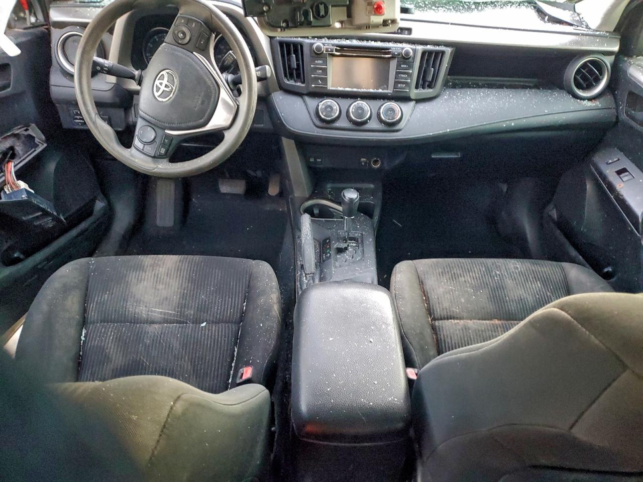 2017 TOYOTA RAV4 LE photo 8