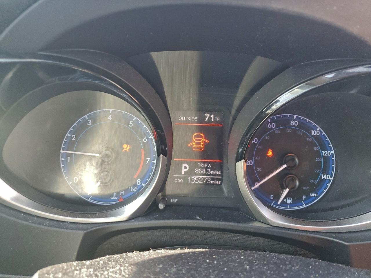 2016 TOYOTA COROLLA L photo 9