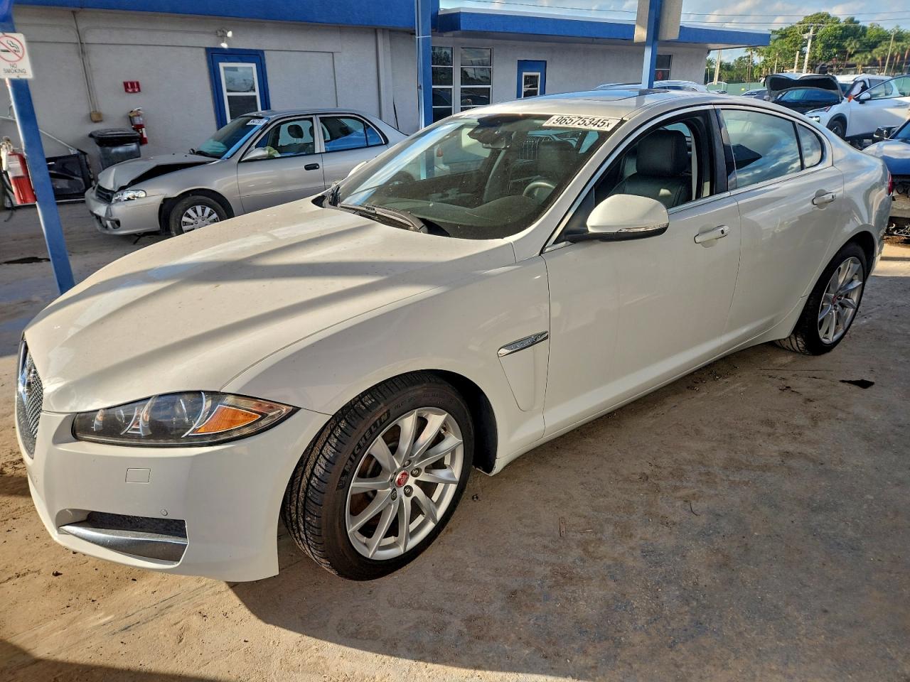 2015 JAGUAR XF