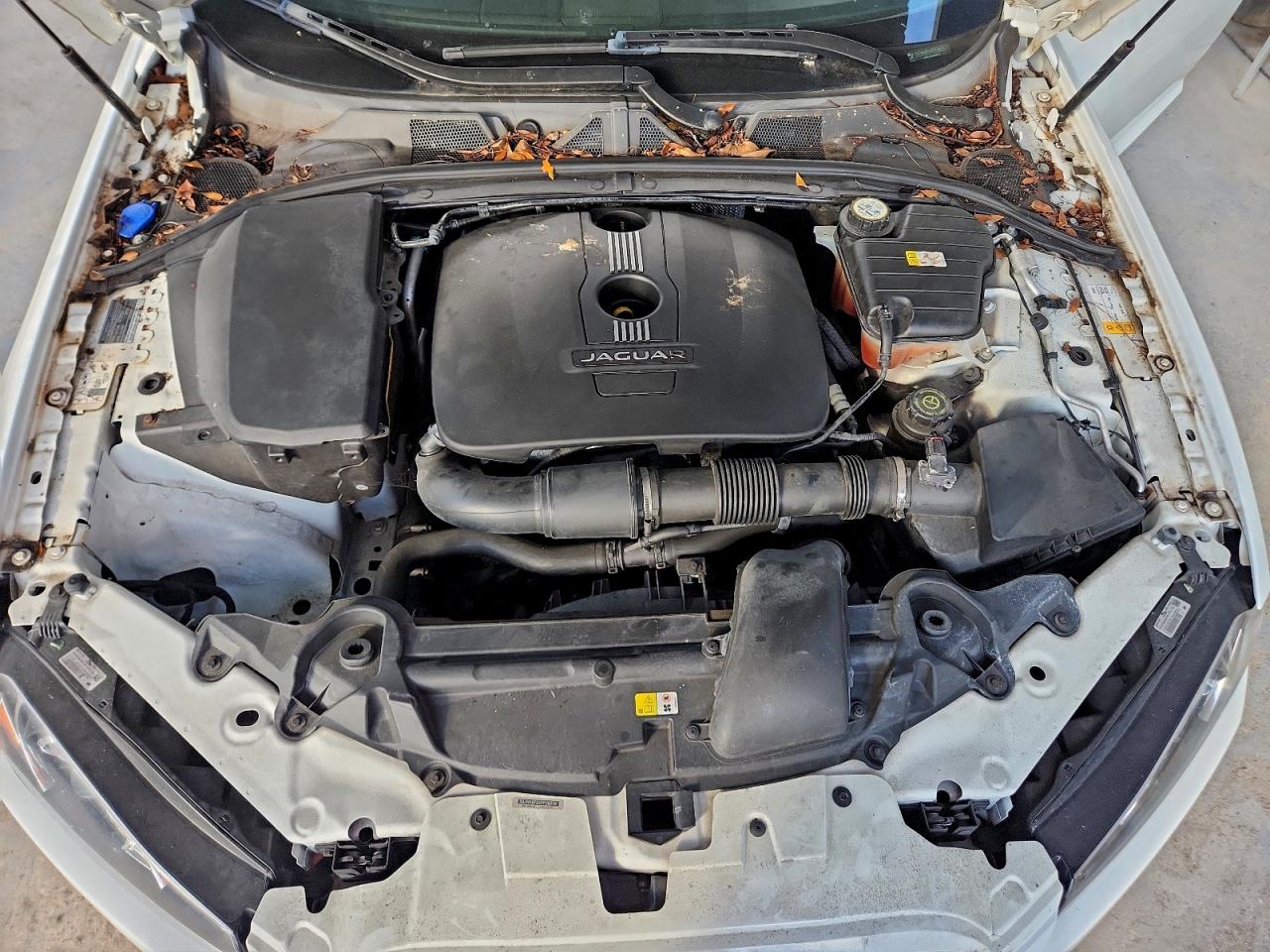 2015 JAGUAR XF 2.0T PREMIUM photo 11