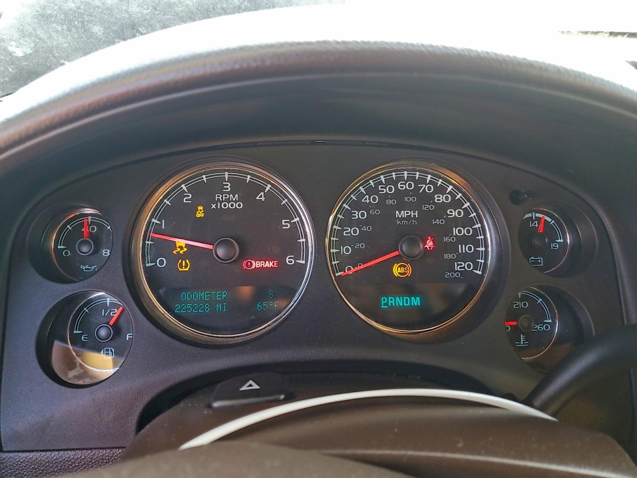 2012 GMC YUKON XL DENALI photo 9
