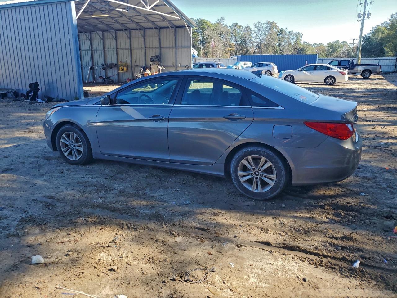 2013 HYUNDAI SONATA GLS photo 2