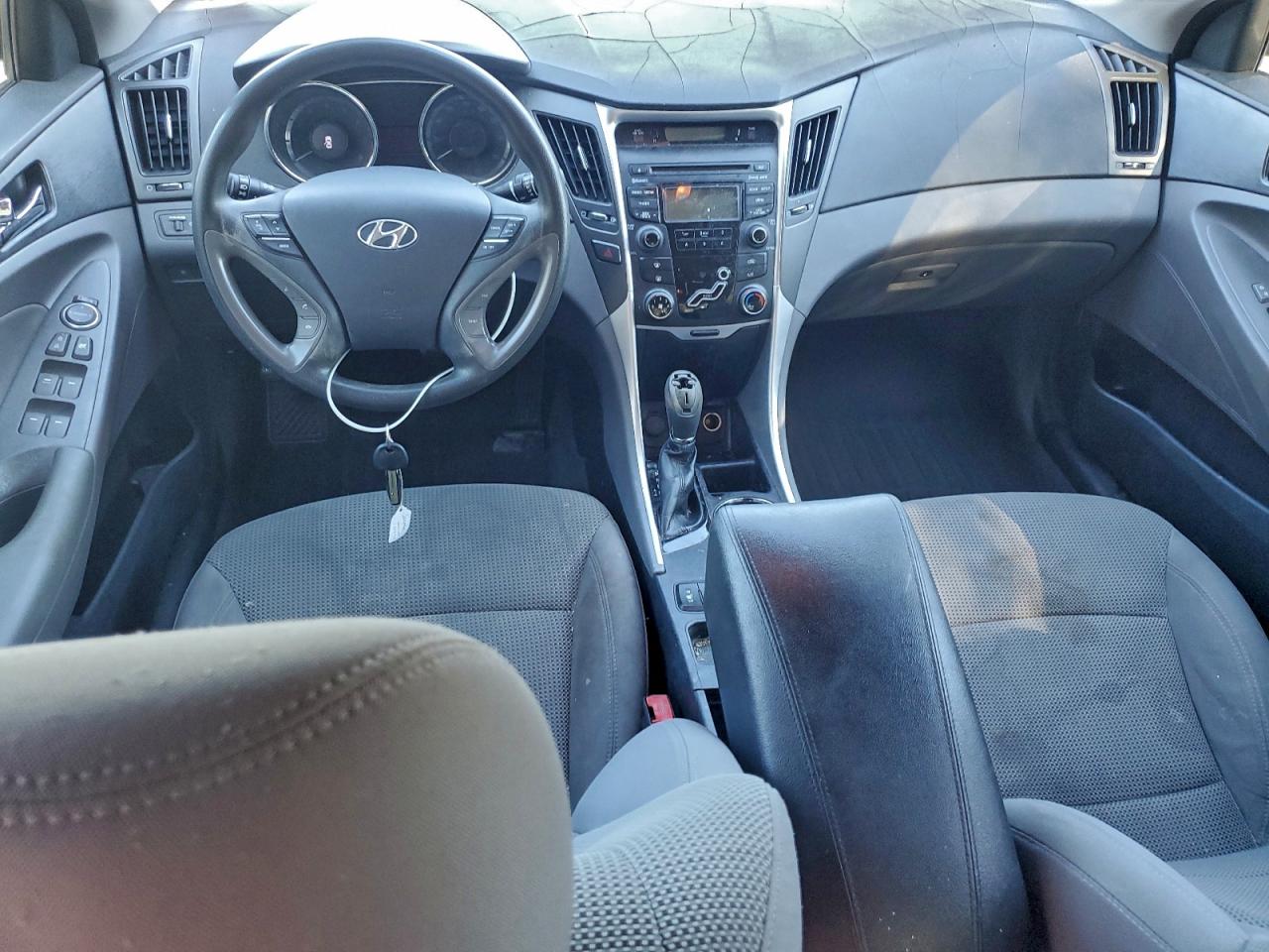 2013 HYUNDAI SONATA GLS photo 8