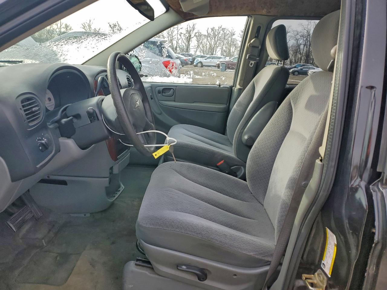 2006 CHRYSLER TOWN & COUNTRY photo 7