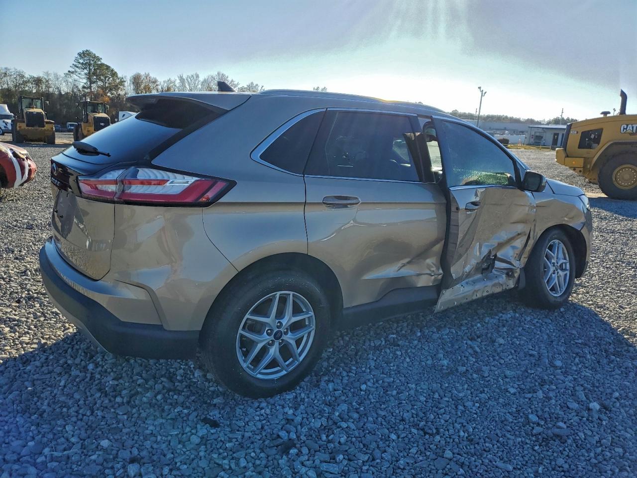 2021 FORD EDGE SEL photo 3