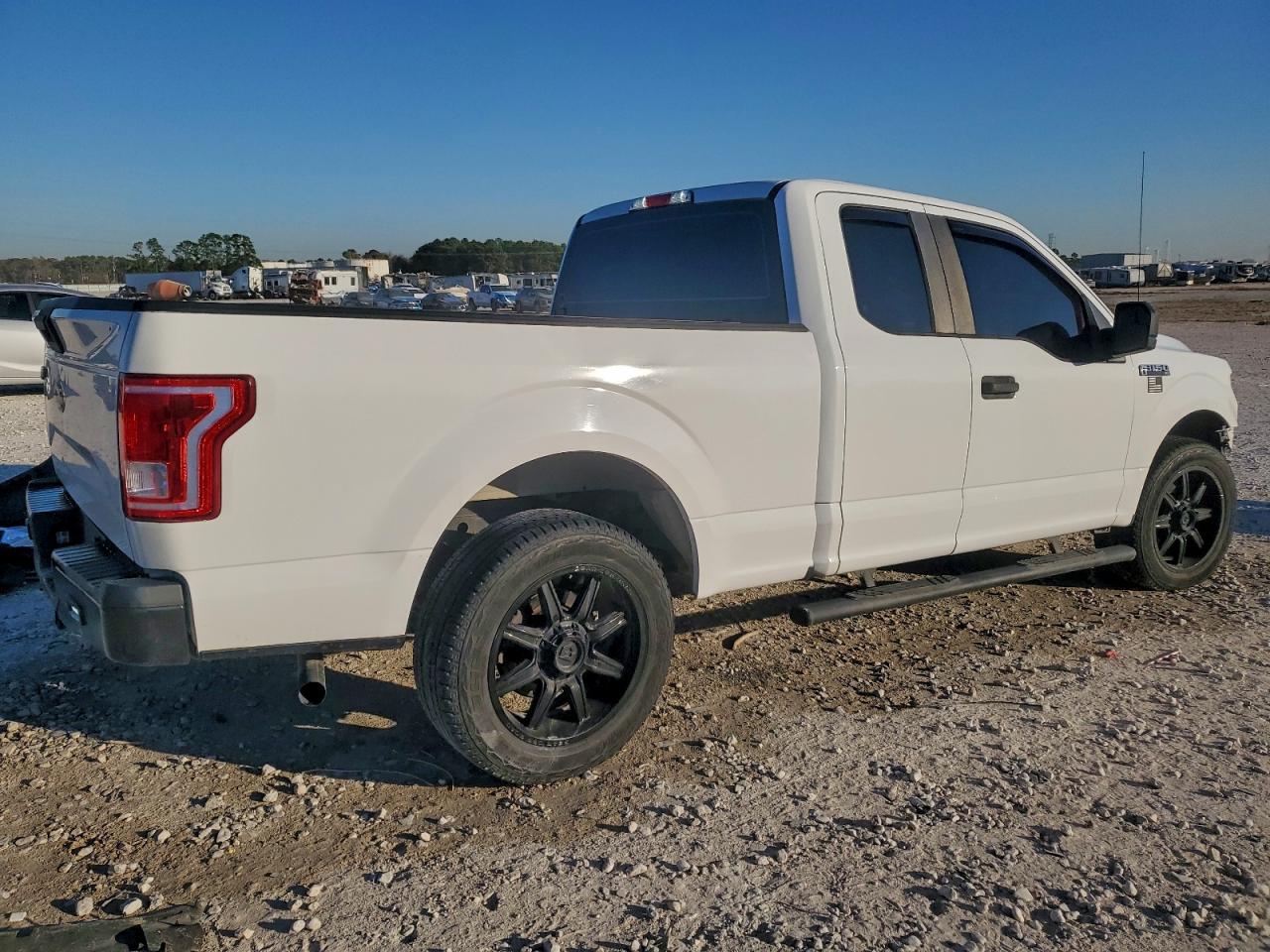 2017 FORD F150 SUPER CAB photo 3