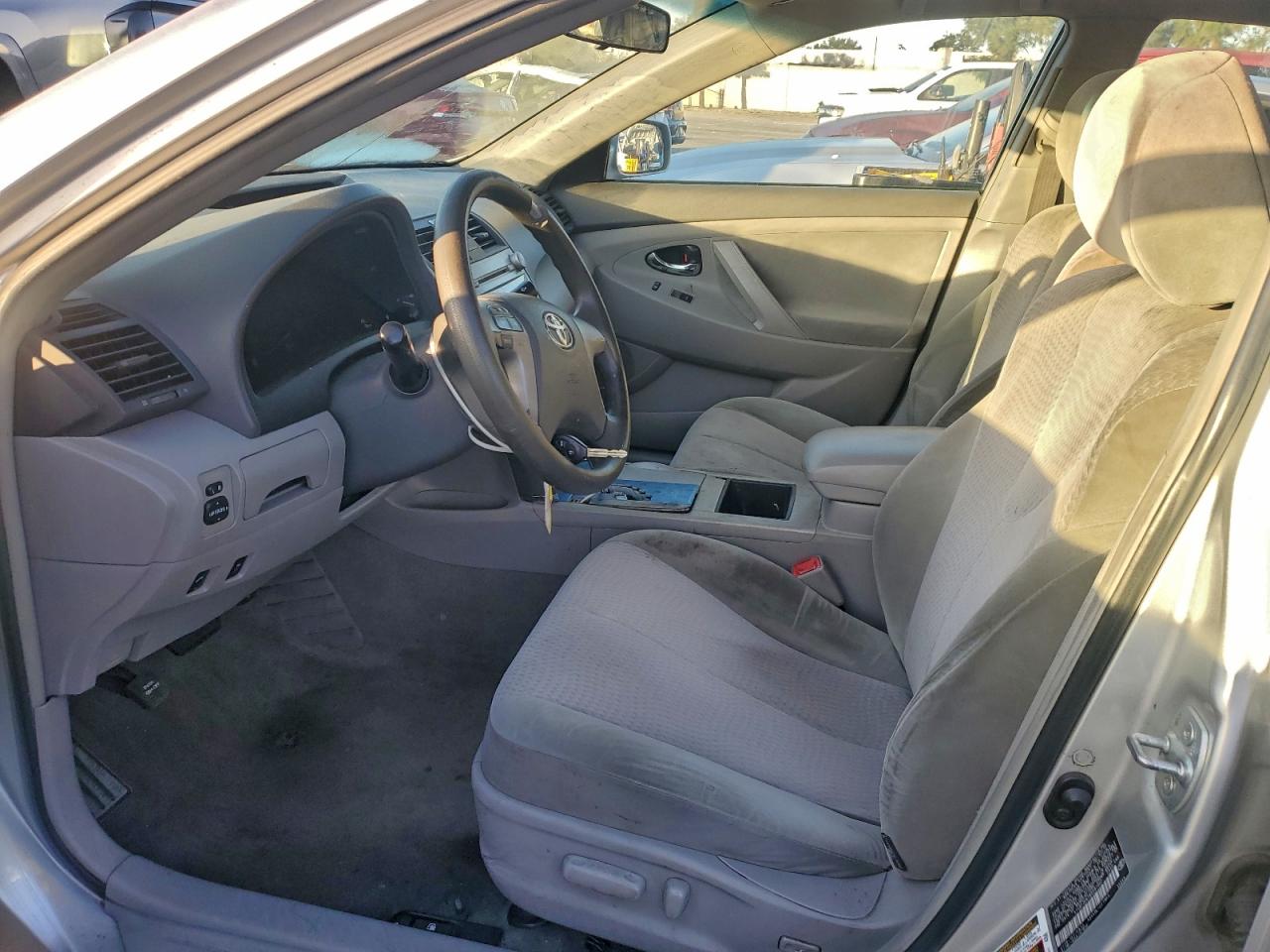 2011 TOYOTA CAMRY BASE photo 7