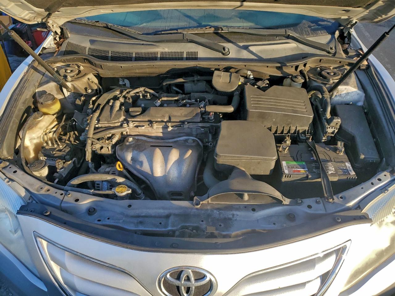 2011 TOYOTA CAMRY BASE photo 11