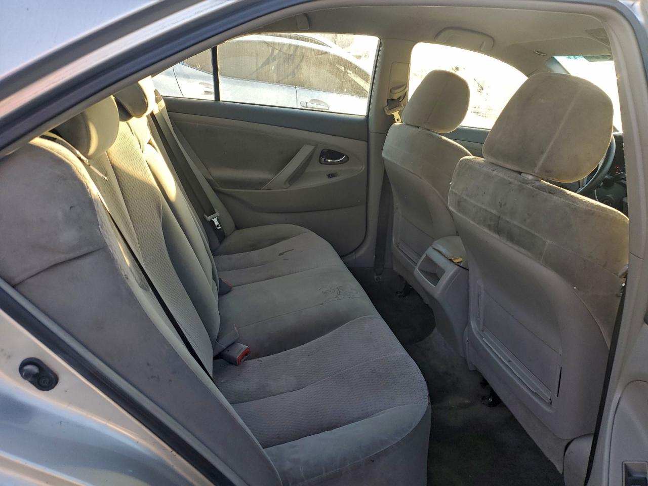 2011 TOYOTA CAMRY BASE photo 10