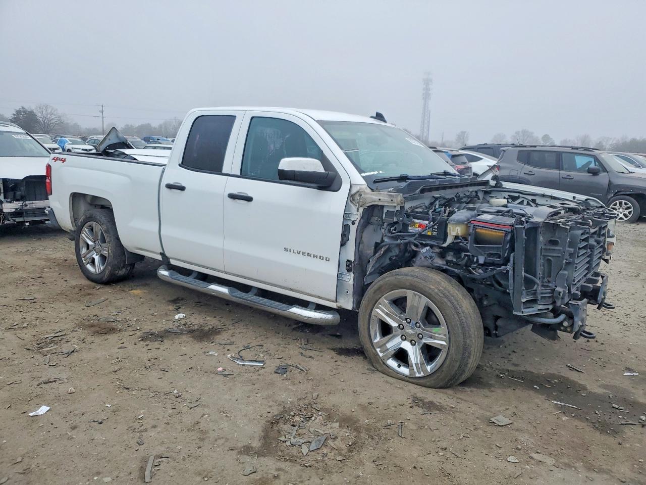 2018 CHEVROLET SILVERADO K1500 CUSTOM photo 4