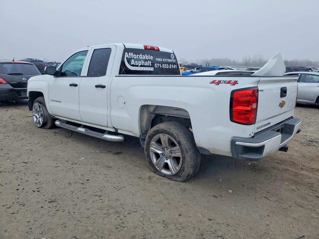 2018 CHEVROLET SILVERADO K1500 CUSTOM photo 2