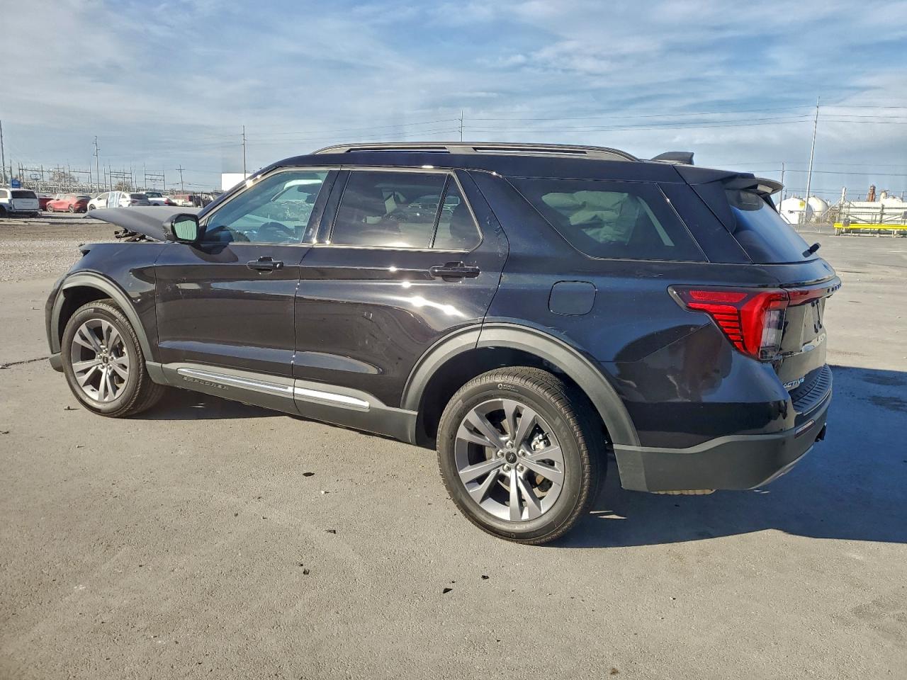 2025 FORD EXPLORER ACTIVE photo 2