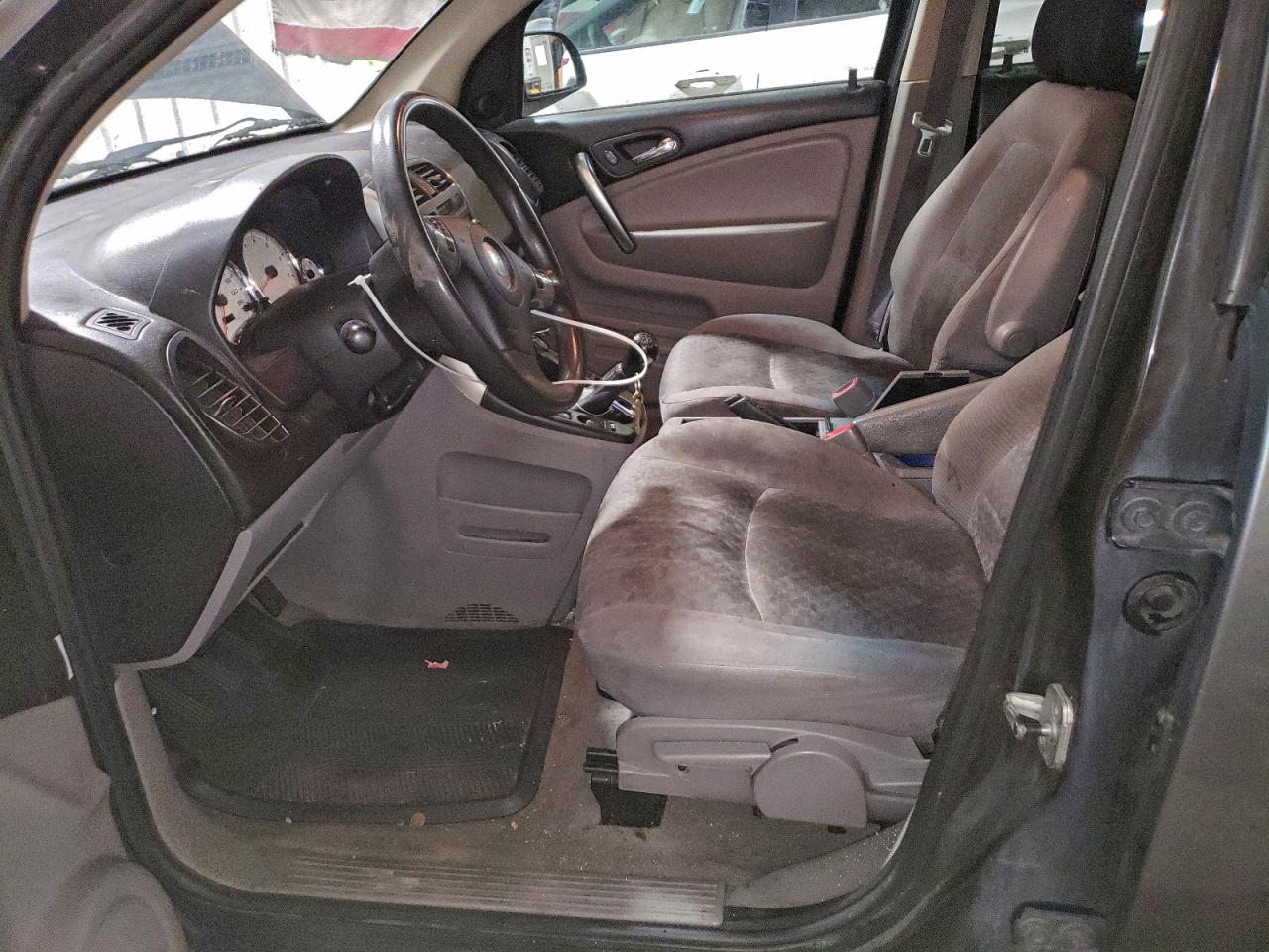 2006 SATURN VUE photo 7
