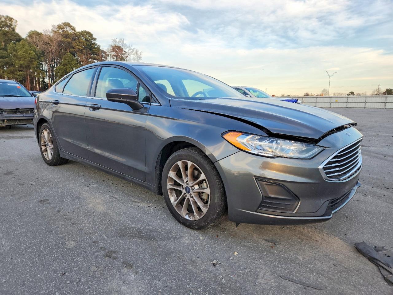 2020 FORD FUSION SE photo 4