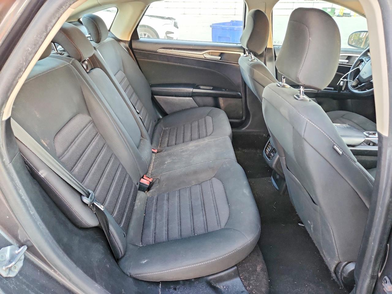2020 FORD FUSION SE photo 10