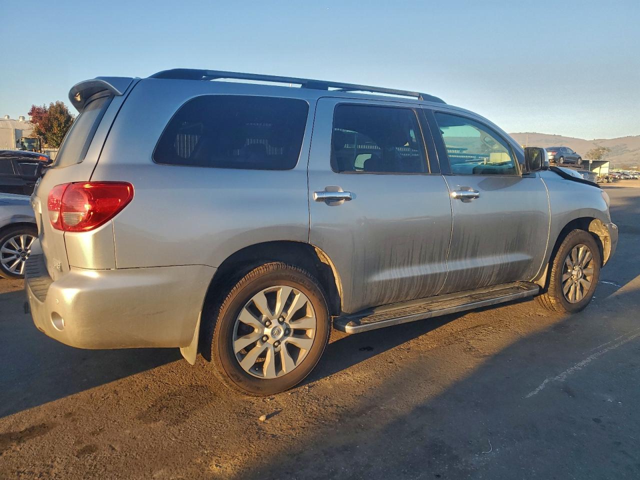 2011 TOYOTA SEQUOIA LIMITED photo 3