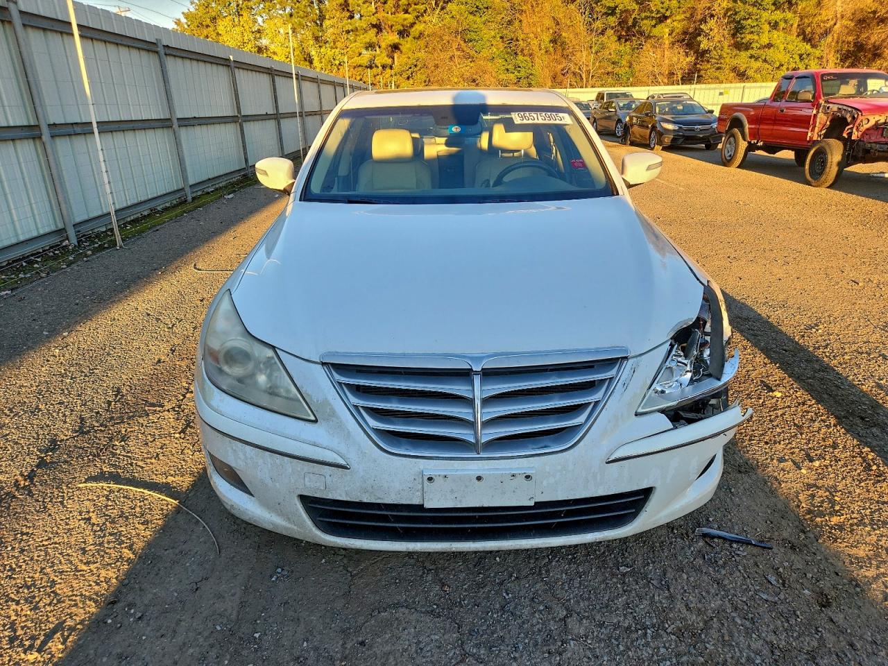 2011 HYUNDAI GENESIS 3.8L photo 5