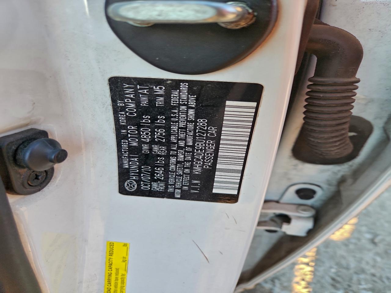 2011 HYUNDAI GENESIS 3.8L photo 12