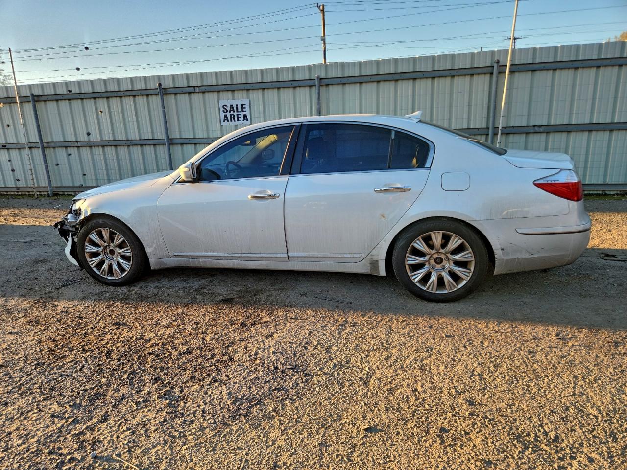 2011 HYUNDAI GENESIS 3.8L photo 2