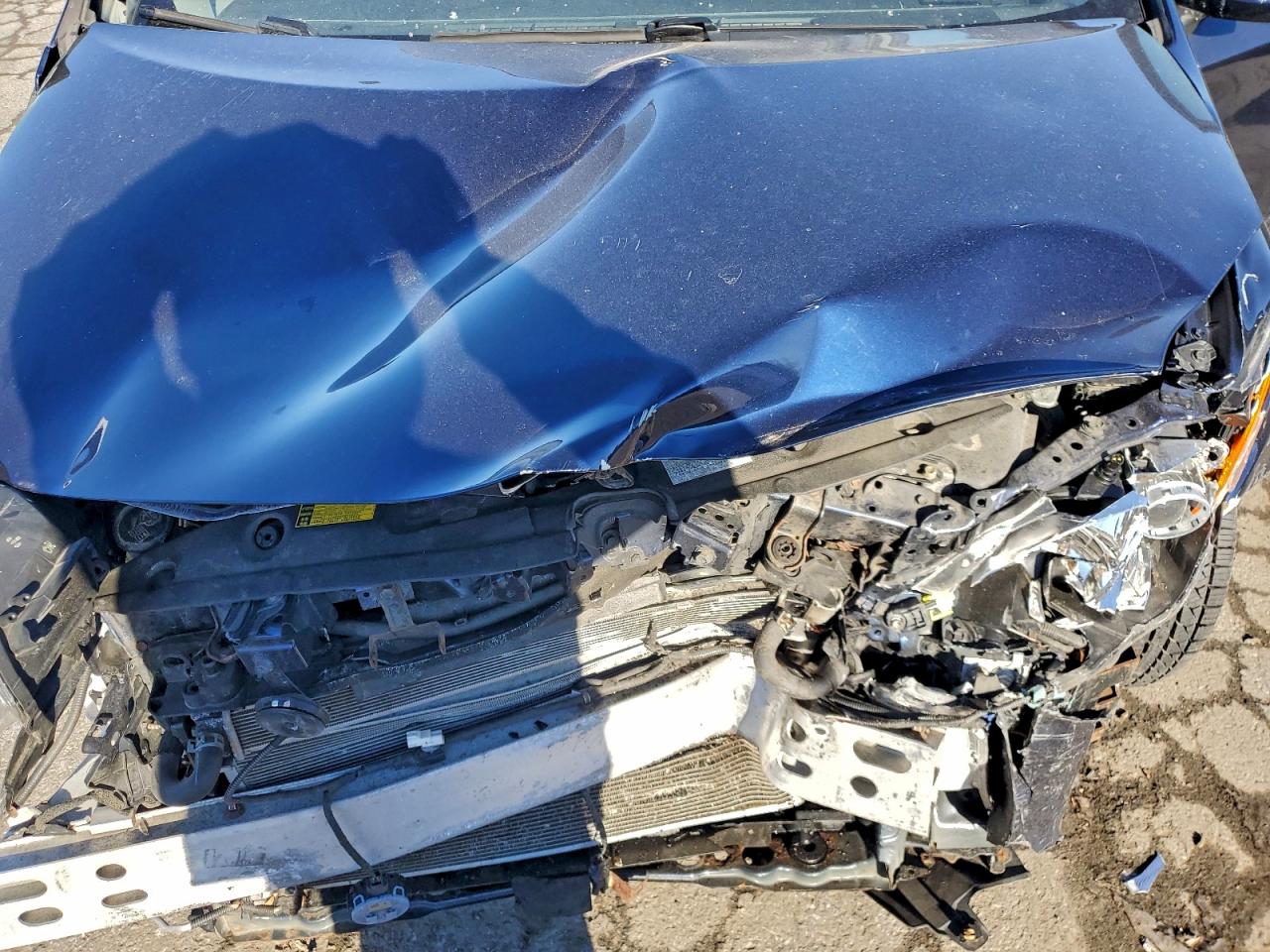 2015 TOYOTA PRIUS photo 11