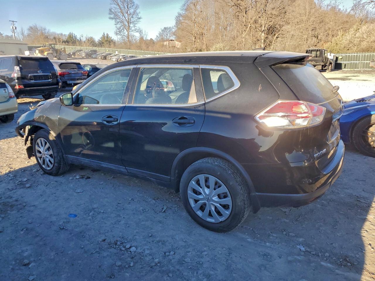 2016 NISSAN ROGUE S photo 2