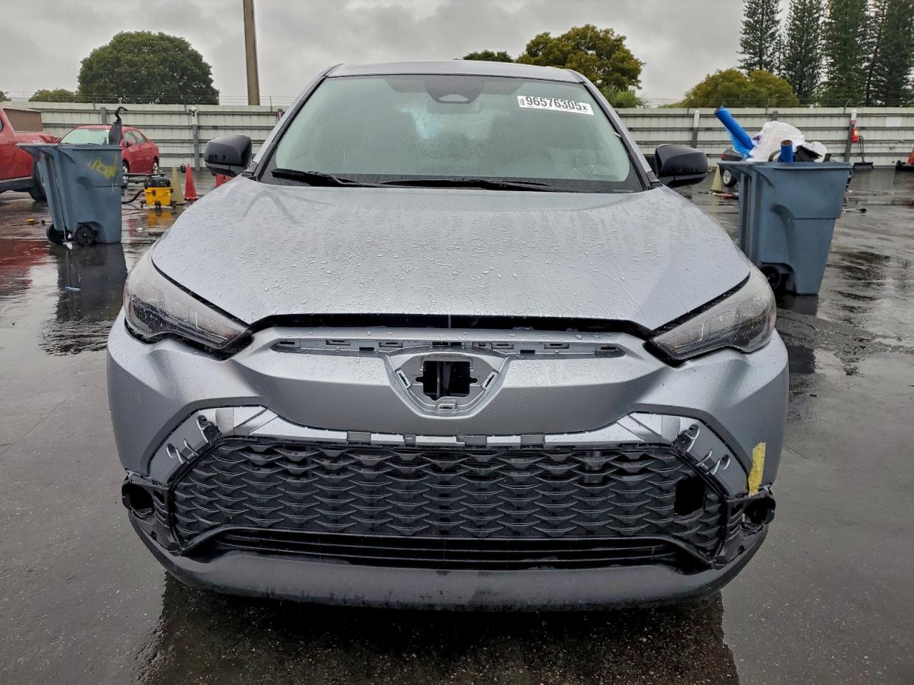 2024 TOYOTA COROLLA CROSS L photo 5