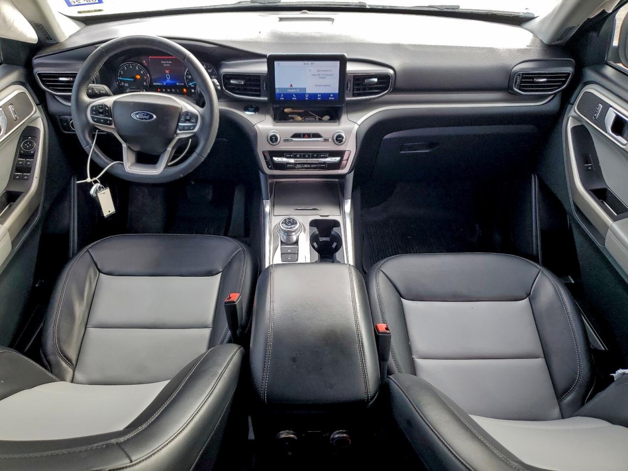 2023 FORD EXPLORER XLT photo 8