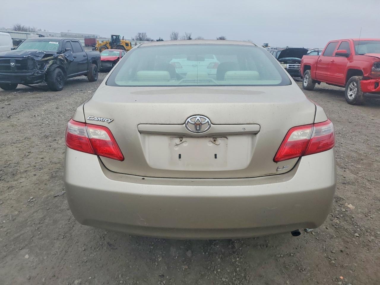 2009 TOYOTA CAMRY BASE photo 6
