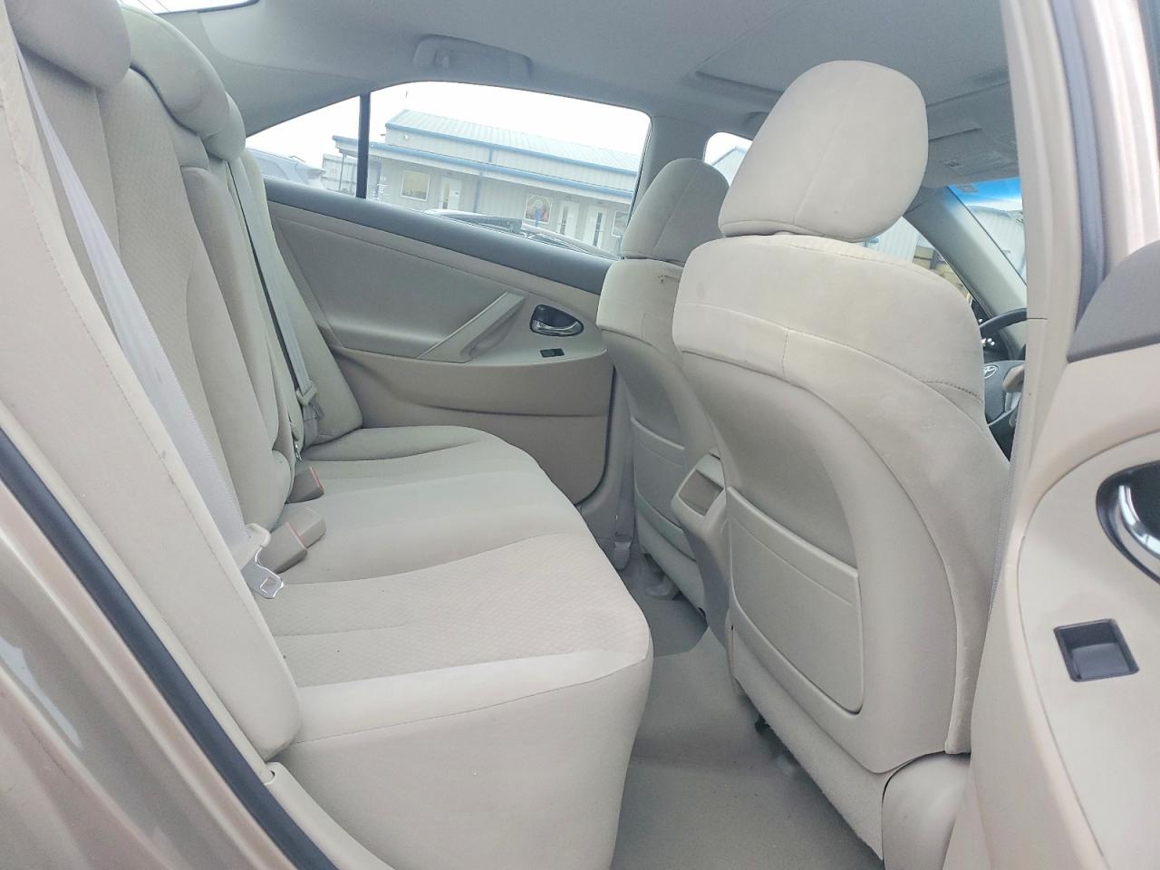 2009 TOYOTA CAMRY BASE photo 10