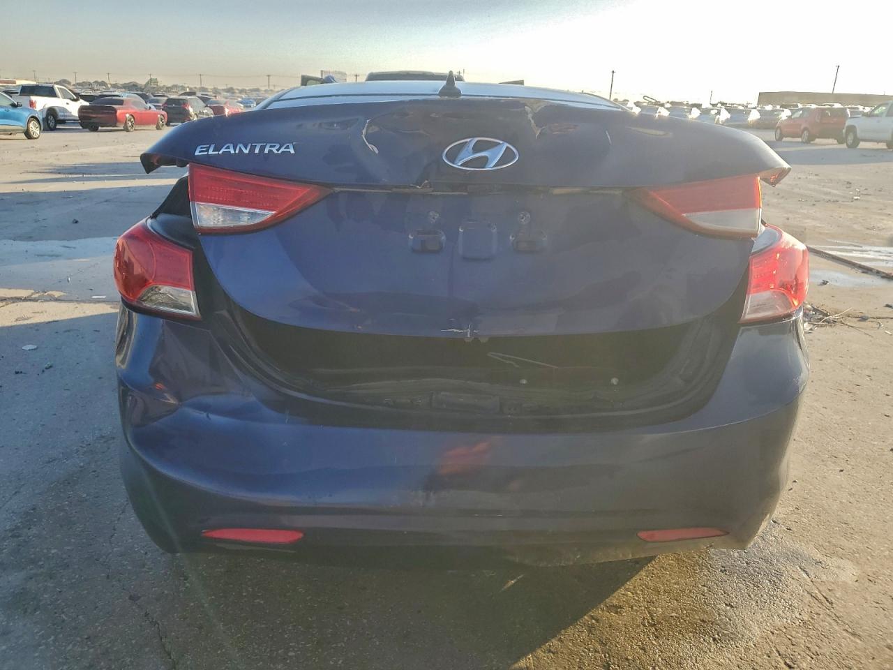 2013 HYUNDAI ELANTRA GLS photo 6