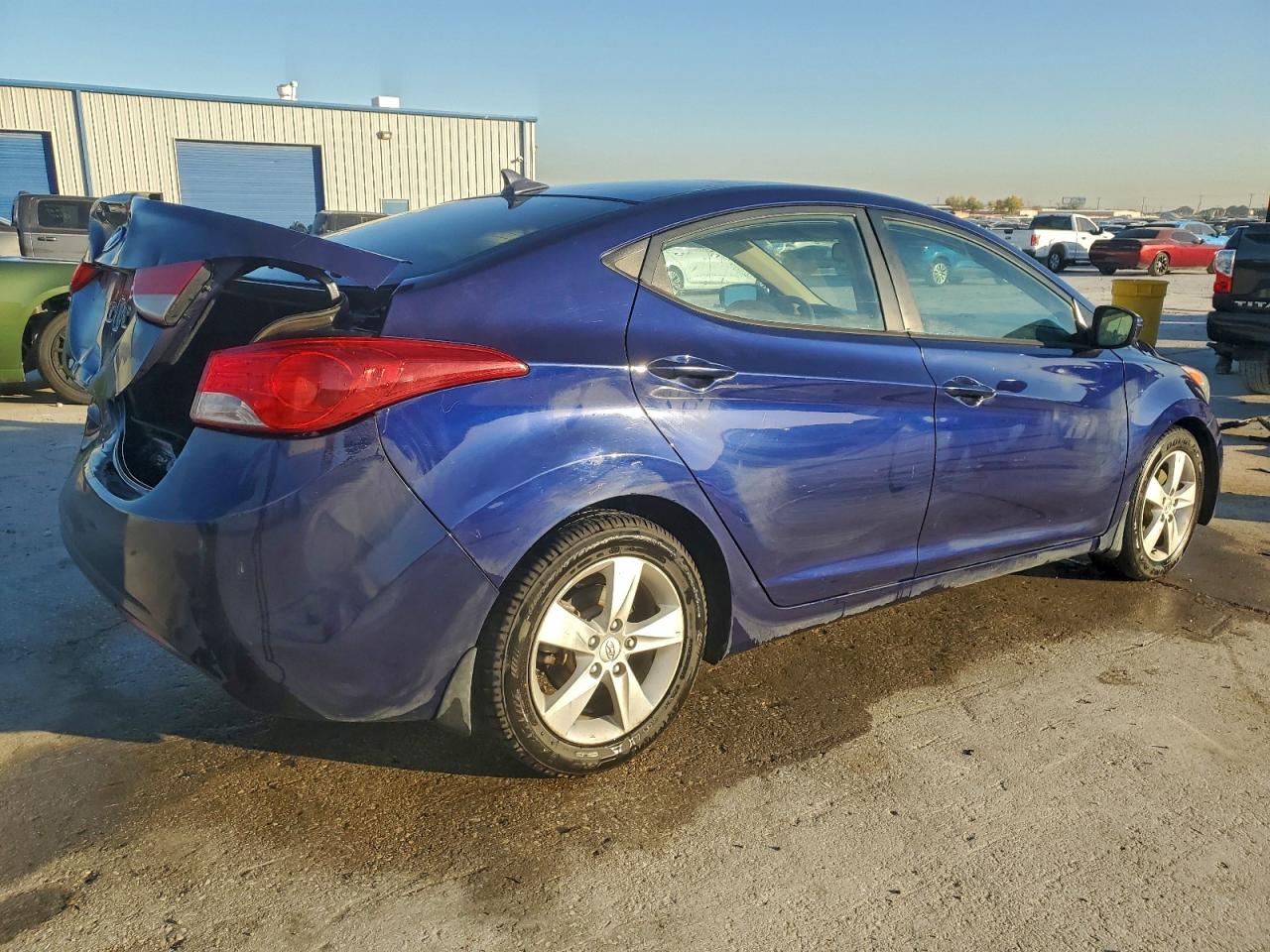 2013 HYUNDAI ELANTRA GLS photo 3