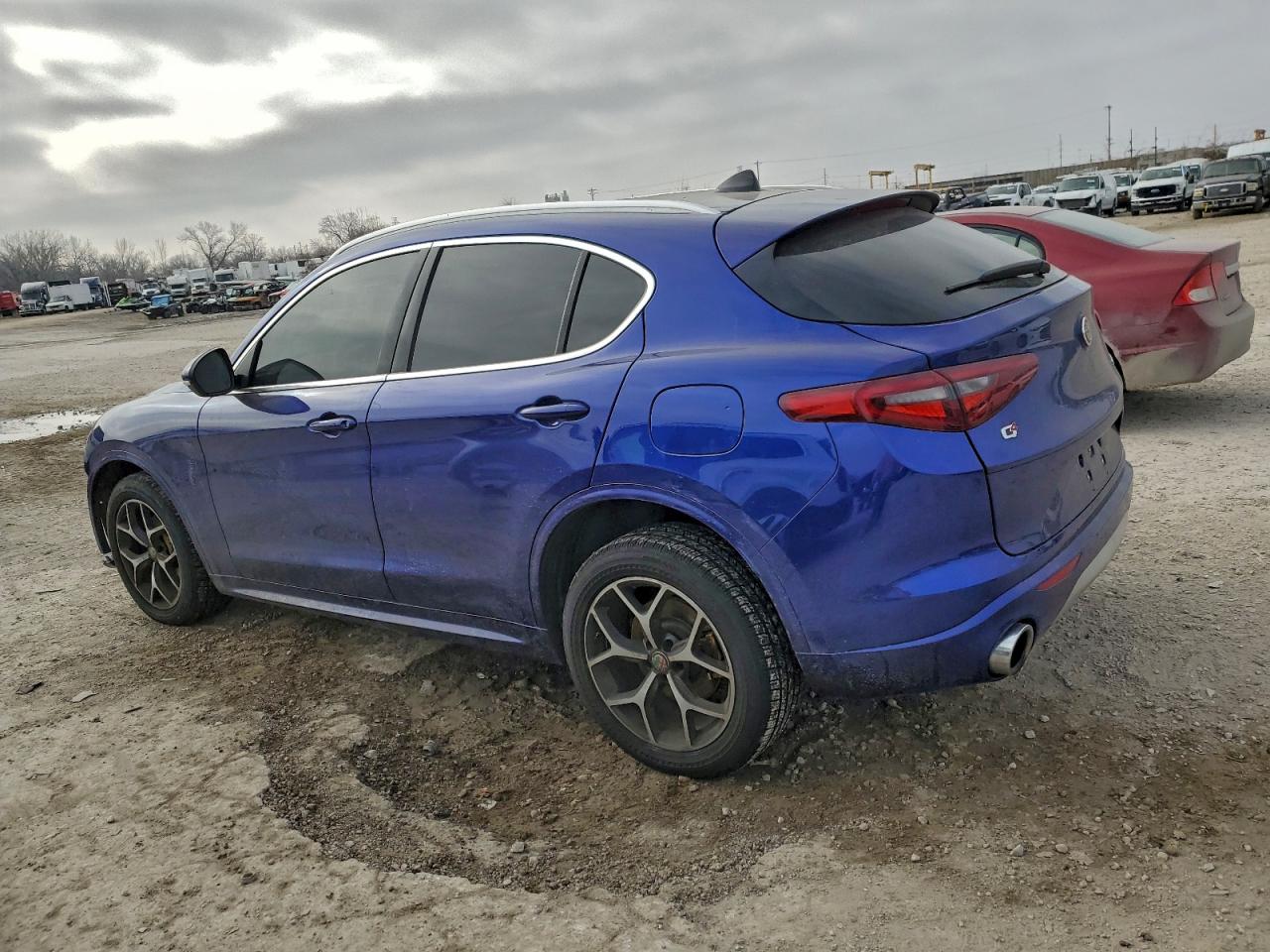 2020 ALFA ROMEO STELVIO TI photo 2