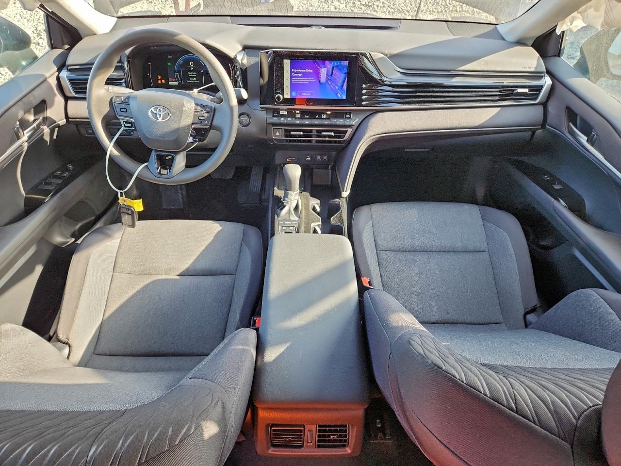 2025 TOYOTA CAMRY XSE photo 8